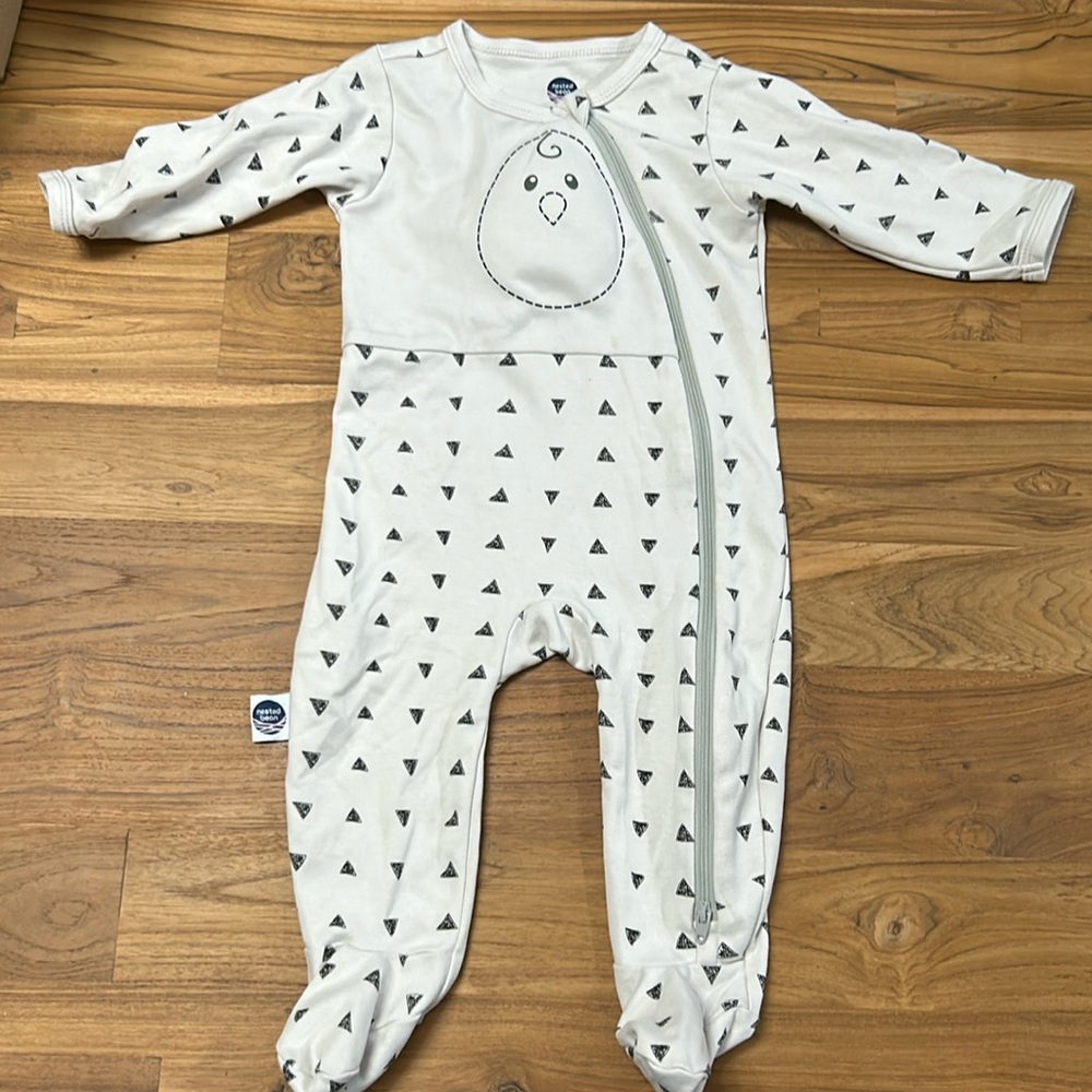 Nested bean zen footie classic